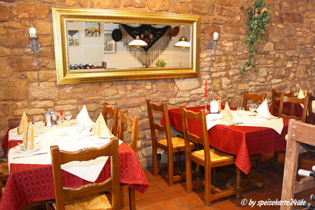 Genießen Sie die Köstlichkeiten der spanischen Küche in angenehmer Atmosphäre in unserem Restaurant.
